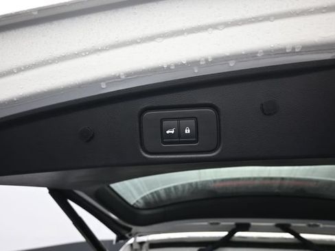 Used 2022 Nissan Pathfinder Platinum w/ Cargo Package AWD/4WD image 7