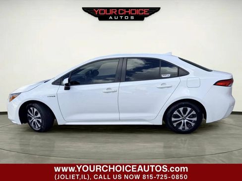 Used 2021 Toyota Corolla LE FWD image 2