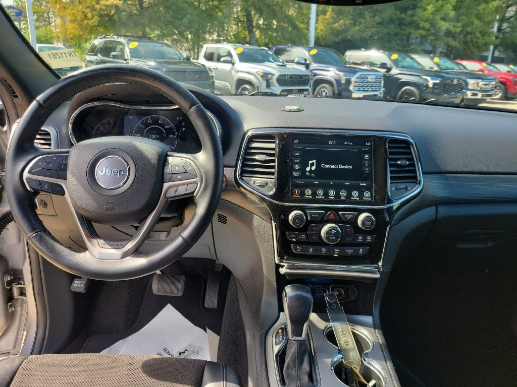 Used 2021 Jeep Grand Cherokee Laredo X RWD image 26