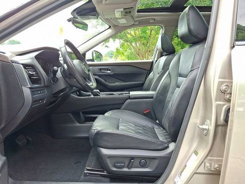 Used 2023 Nissan Rogue Platinum w/ Platinum Premium Package AWD/4WD image 13