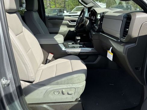 New 2026 Chevrolet Silverado 1500 LTZ w/ LTZ Premium Package AWD/4WD image 13