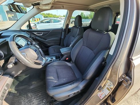 Used 2020 Subaru Forester Premium AWD/4WD image 3