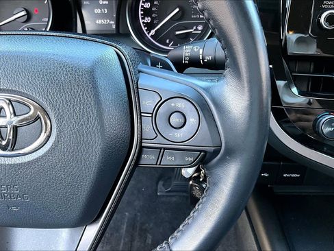 Certified 2021 Toyota Camry SE image 23