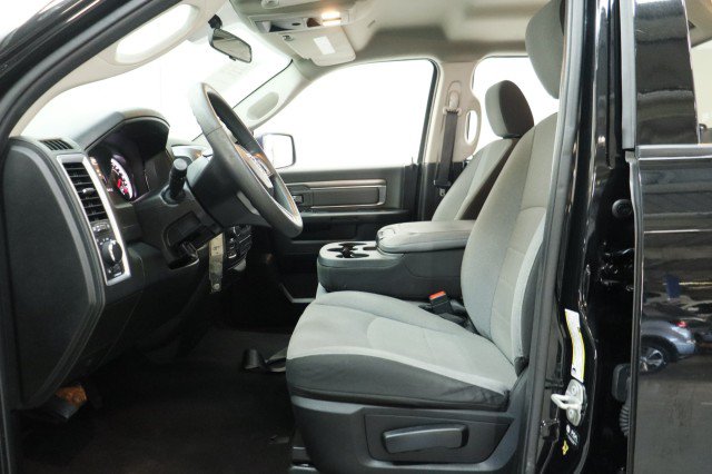 Used 2024 RAM 1500 Classic SLT AWD/4WD image 8