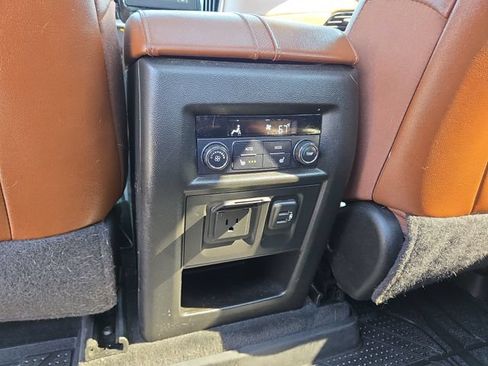 Used 2019 Chevrolet Traverse High Country AWD/4WD image 35