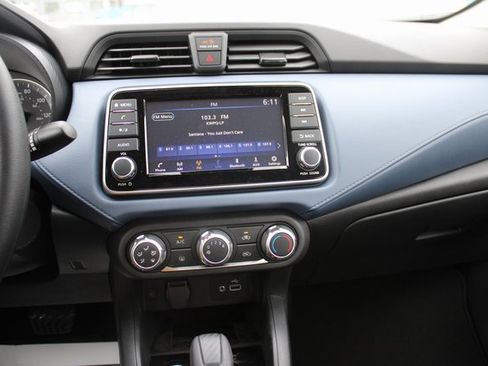 New 2025 Nissan Versa SV image 12