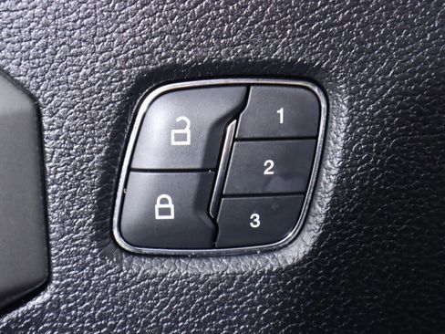 Used 2019 Ford F150 Lariat w/ Equipment Group 502A Luxury image 39