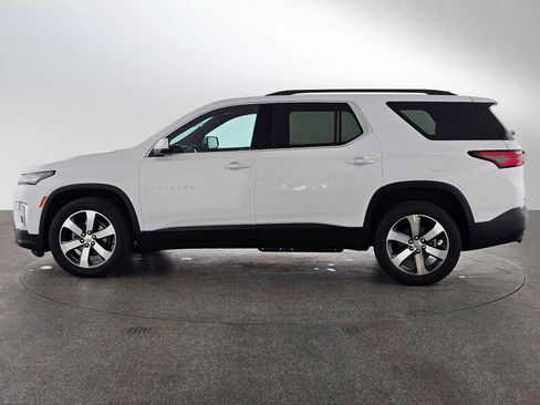 Used 2023 Chevrolet Traverse LT w/ LT Premium Package FWD image 6