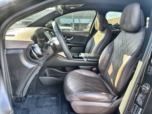 Used 2023 Mercedes-Benz EQE 500 4MATIC SUV w/ Pinnacle Trim Package image 3
