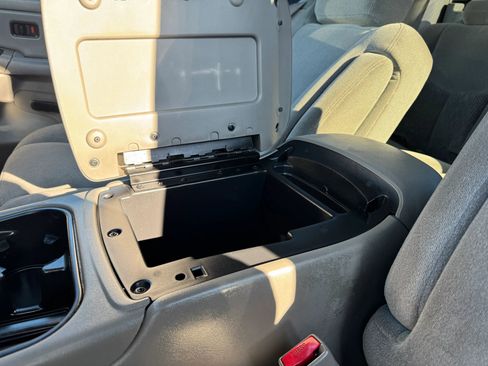 Used 2005 Chevrolet Avalanche Z71 w/ Sun And Sound Package image 22