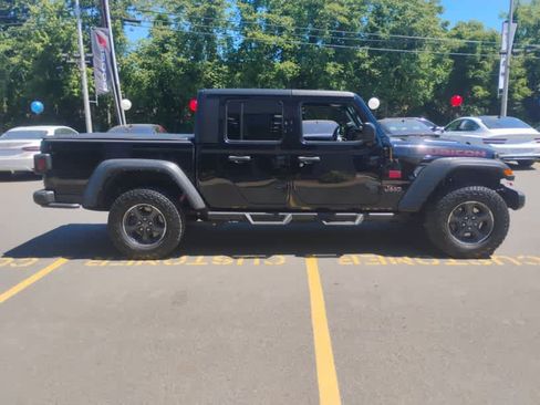 Used 2021 Jeep Gladiator Rubicon w/ Trailer Tow Package AWD/4WD image 7