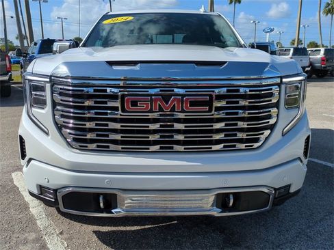 Used 2024 GMC Sierra 1500 Denali w/ Denali Reserve Package image 9