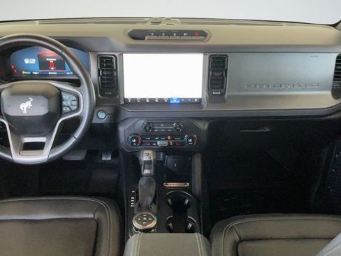 Used 2025 Ford Bronco Big Bend w/ Black Diamond Package AWD/4WD image 9