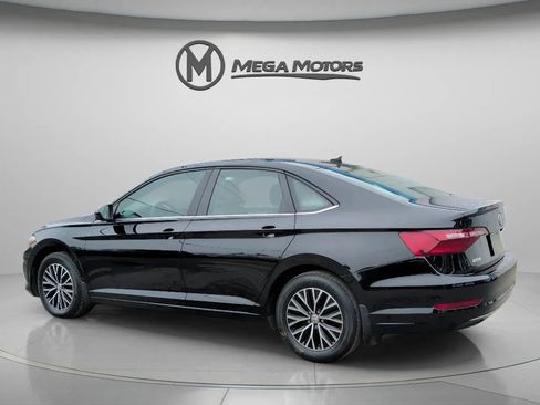 Used 2020 Volkswagen Jetta SE w/ SE Cold Weather Package image 4