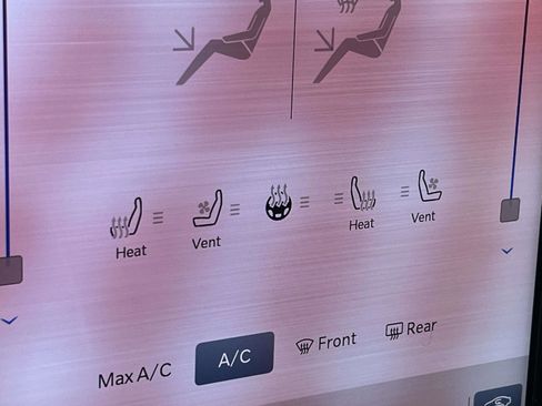 Used 2025 RAM 2500 Laramie image 18