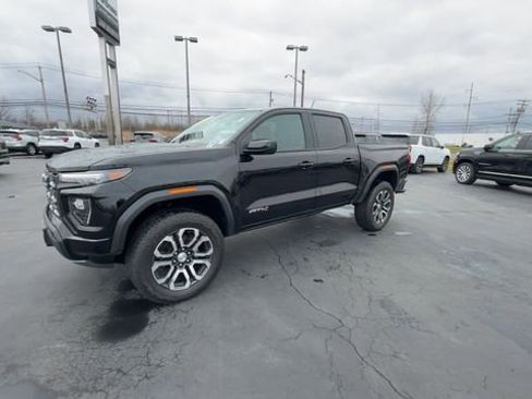 Used 2024 GMC Canyon AT4 w/ Canyon Safety Plus Package image 4