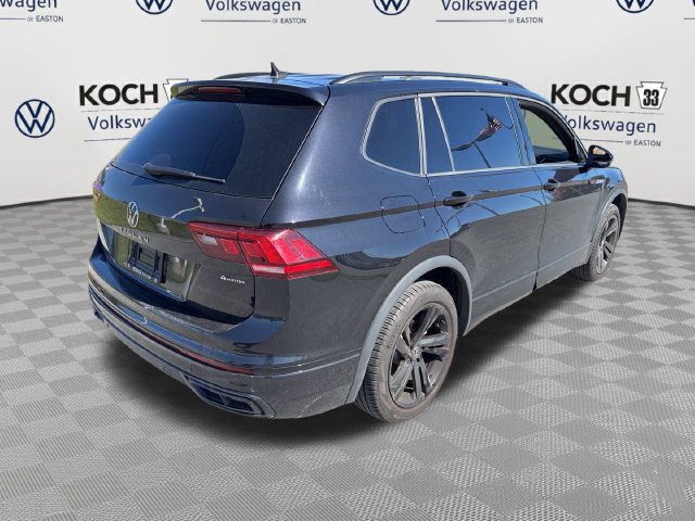 Used 2024 Volkswagen Tiguan SE R-Line AWD/4WD image 8