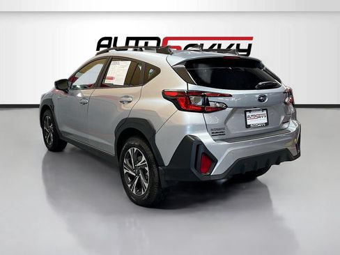 Used 2026 Subaru Crosstrek 2.0i Premium AWD/4WD image 5