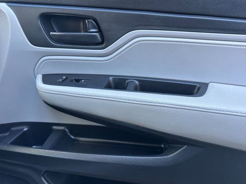 Used 2019 Honda Odyssey EX-L image 22