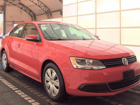 Used 2013 Volkswagen Jetta SE image 3