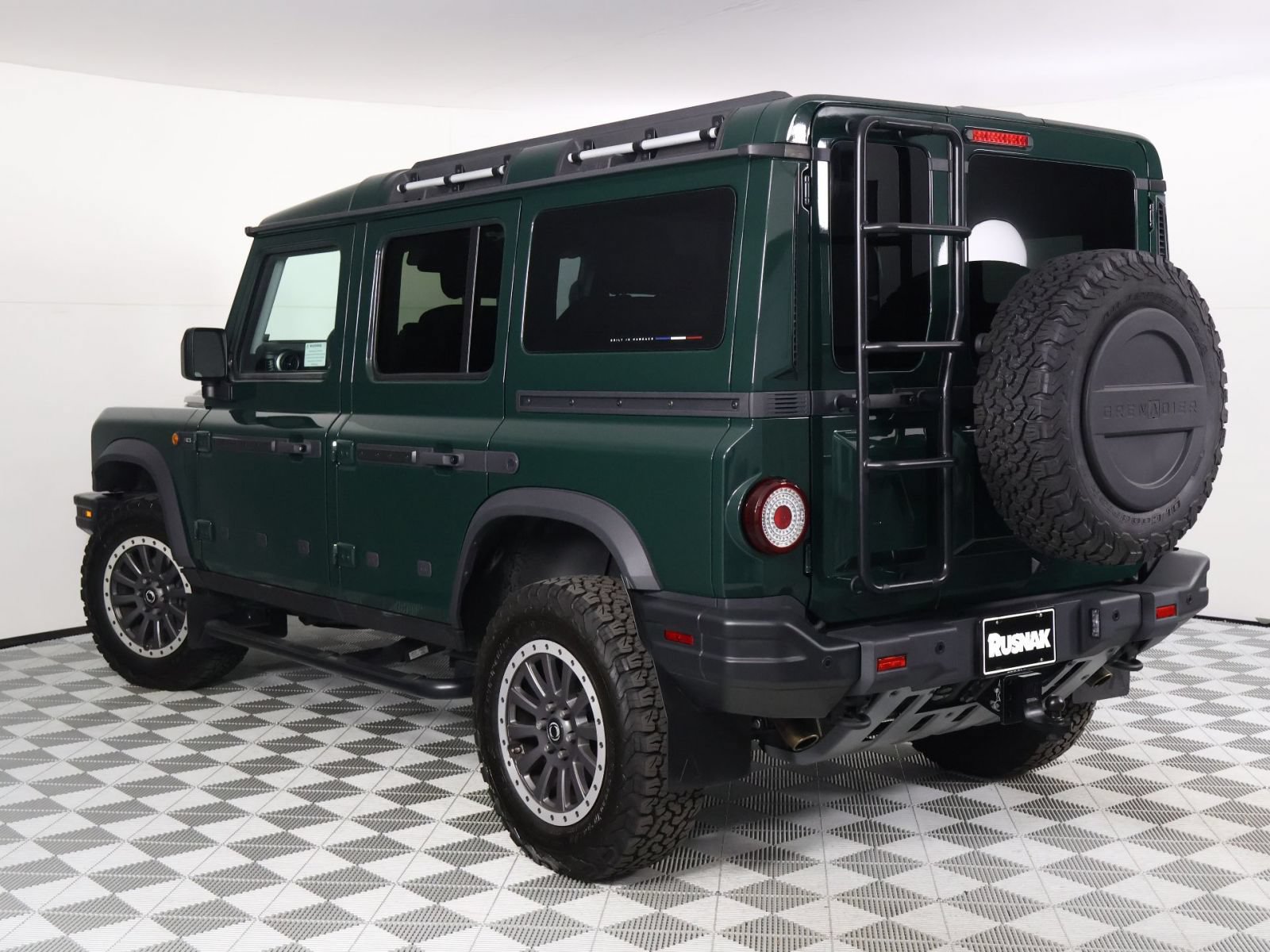 Used 2025 INEOS Grenadier Station Wagon AWD/4WD image 4
