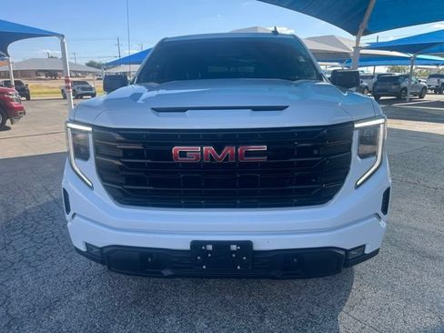 Used 2024 GMC Sierra 1500 Elevation w/ X31 Off-Road Package AWD/4WD image 2
