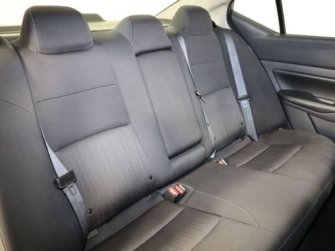 Used 2025 Nissan Altima 2.5 SV FWD image 30
