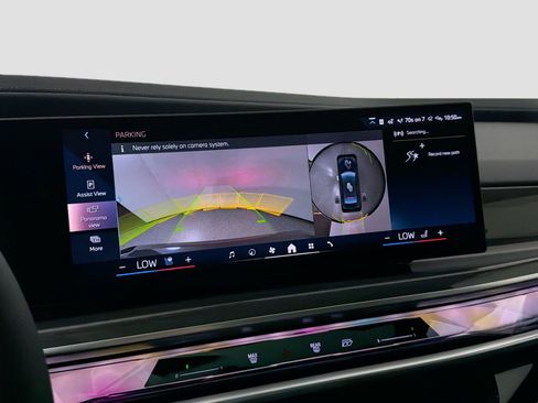 New 2026 BMW i7 xDrive60 image 13