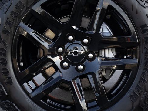 Used 2025 Chevrolet Silverado 1500 Custom Trail Boss image 11