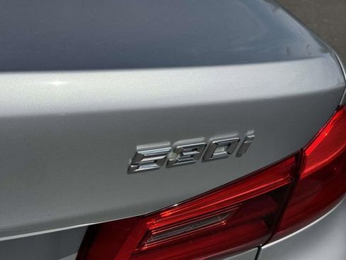 Used 2019 BMW 530i xDrive w/ Convenience Package AWD/4WD image 14