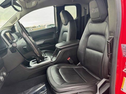 Used 2019 Chevrolet Colorado ZR2 w/ Colorado ZR2 Bison Edition image 13