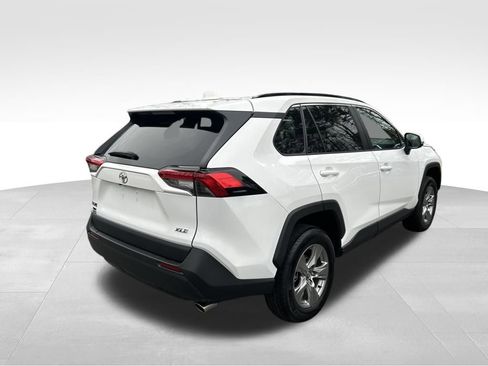 Used 2024 Toyota RAV4 XLE image 5