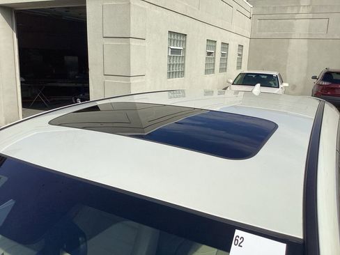 Used 2017 Honda CR-V EX-L image 10