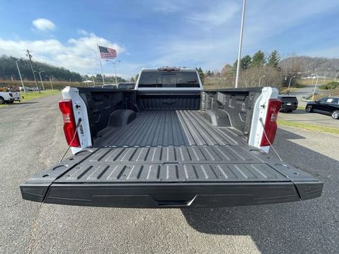 New 2026 Chevrolet Silverado 3500 High Country w/ Technology Package image 10
