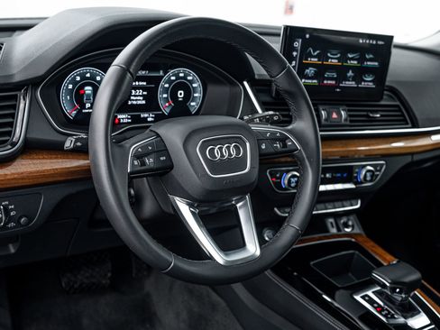Certified 2023 Audi Q5 2.0T Premium Plus w/ Premium Plus Package image 9