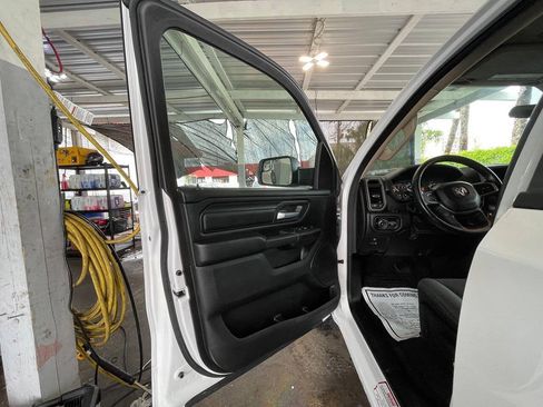Used 2019 RAM 1500 Tradesman AWD/4WD image 18