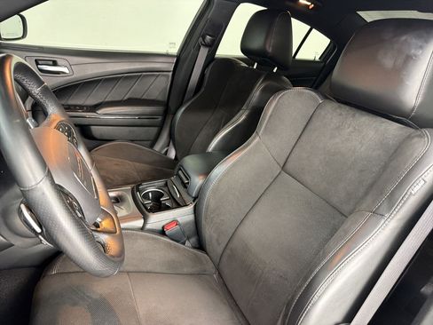 Used 2023 Dodge Charger R/T w/ Plus Group RWD image 20