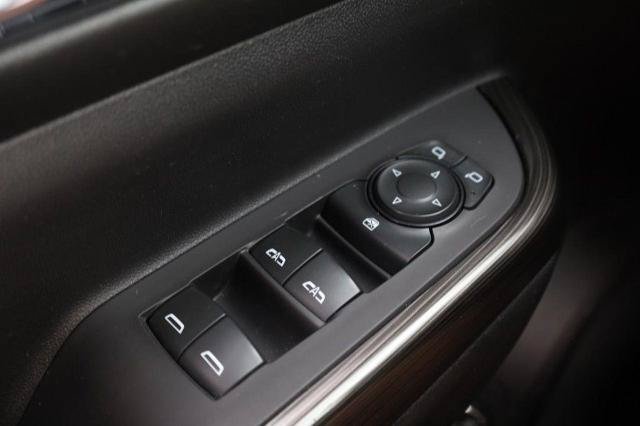 Used 2020 GMC Acadia SLT FWD image 19
