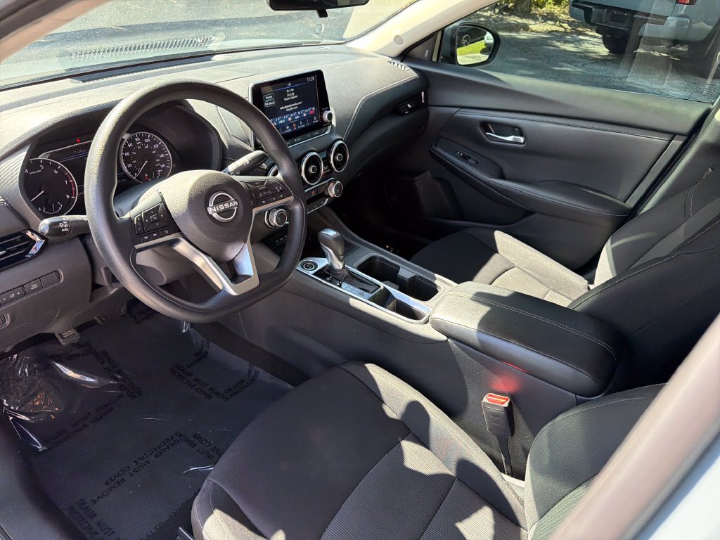 Used 2024 Nissan Sentra SV w/ Trunk Package FWD image 14
