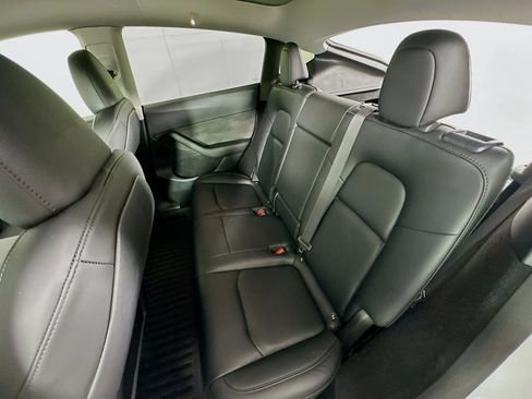 Used 2023 Tesla Model Y Performance image 26