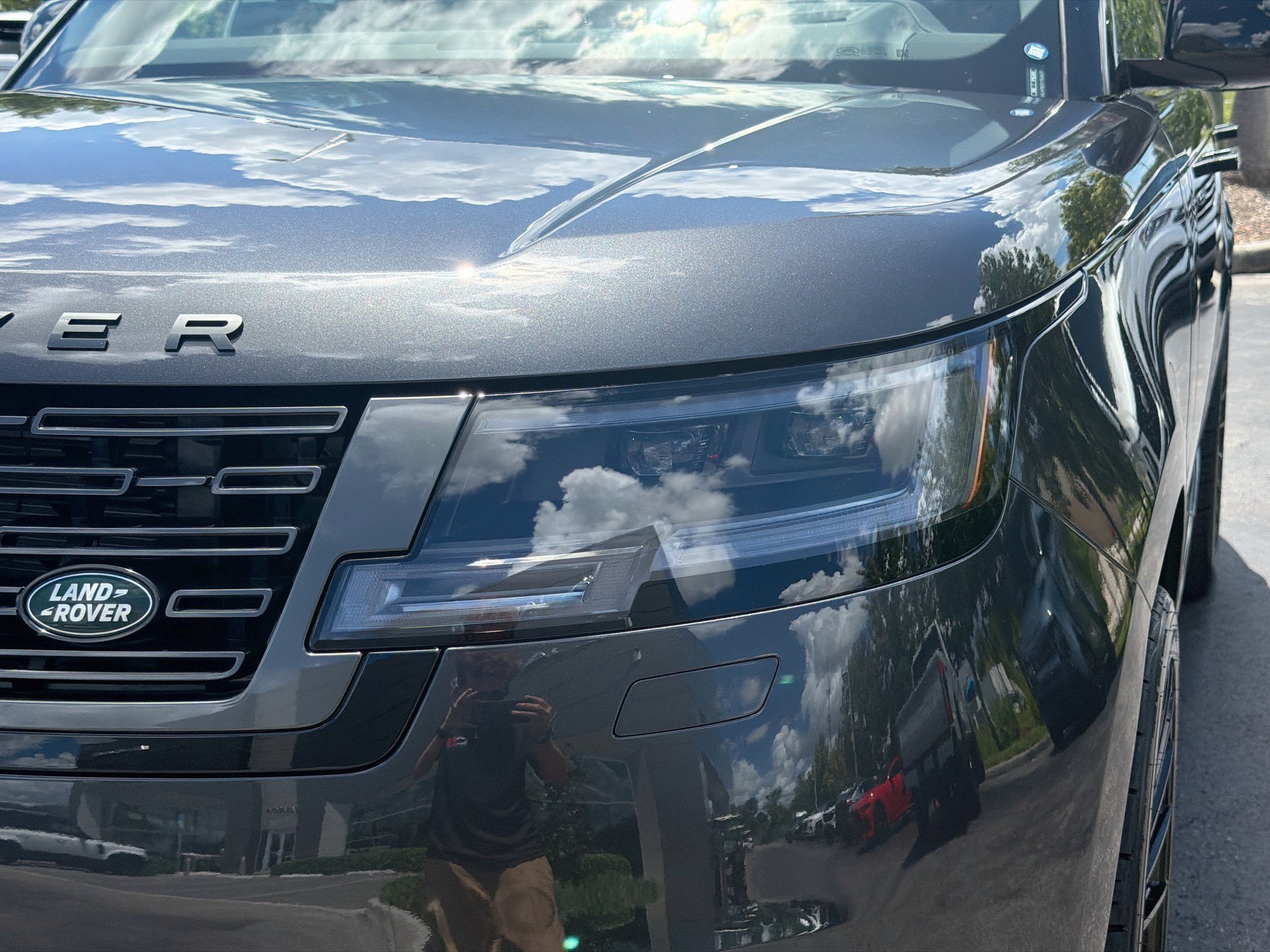 New 2026 Land Rover Range Rover SE AWD/4WD image 9