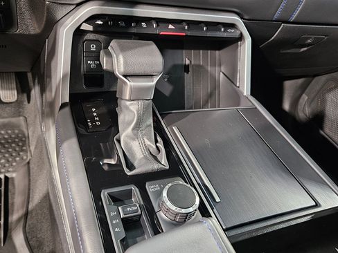 Certified 2025 Toyota Tundra Platinum AWD/4WD image 33