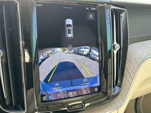 Certified 2023 Volvo XC60 B5 Ultimate image 13