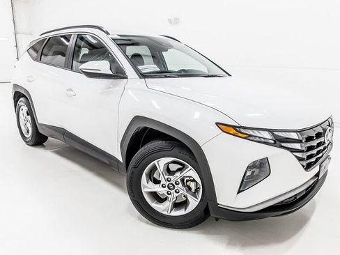 Used 2023 Hyundai Tucson SEL FWD image 9