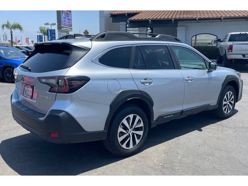 Certified 2025 Subaru Outback Premium AWD/4WD image 5
