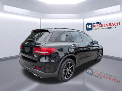 Used 2019 Mercedes-Benz GLC 300 image 4