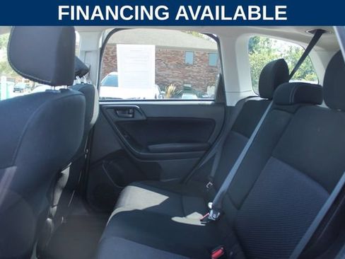 Used 2017 Subaru Forester 2.5i Premium AWD/4WD image 29