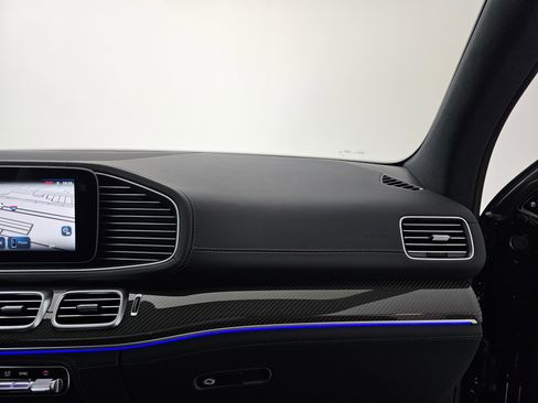 New 2026 Mercedes-Benz GLE 63 AMG S image 15