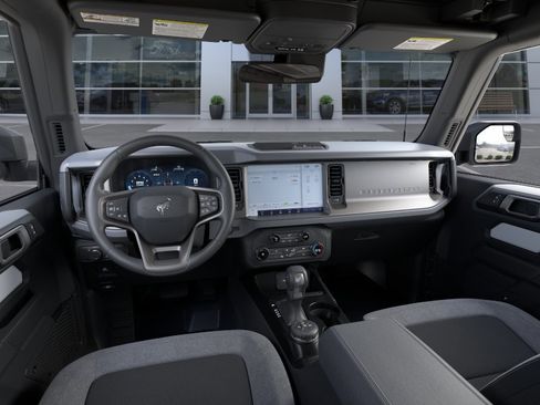 New 2026 Ford Bronco 2-Door AWD/4WD image 9