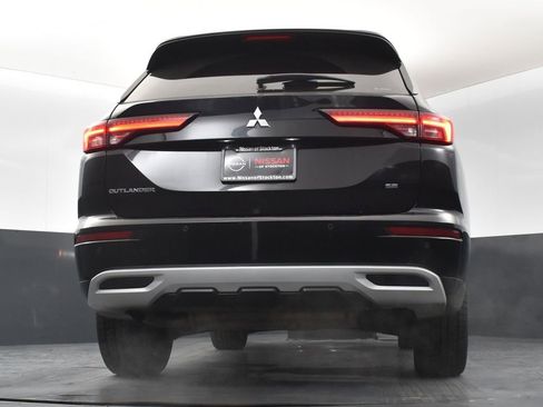 Used 2024 Mitsubishi Outlander SE image 15
